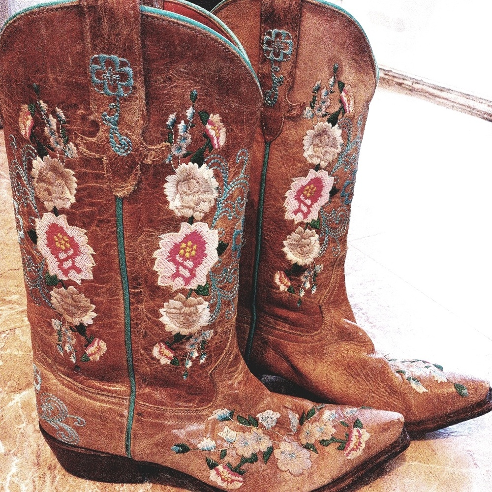 Gypsy Girl Cowboy Boots Size 8
